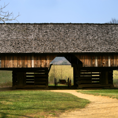 Cantilever Barn